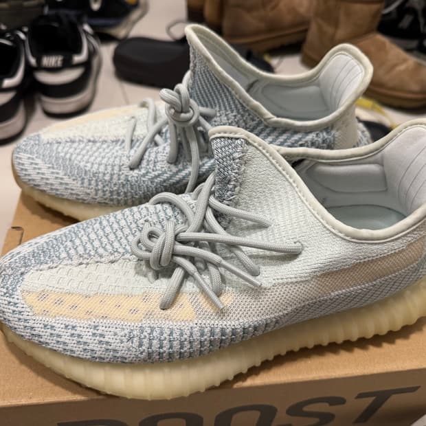 이지부스트 350 클라우드화이트 260