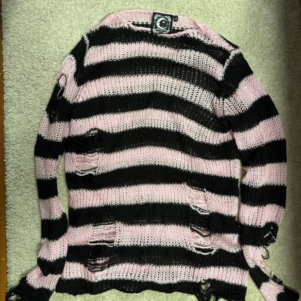 킬스타 핑크 블랙 스트라이프 펑크 데미지 니트