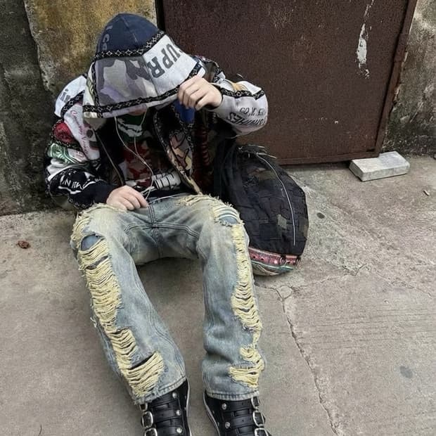 S45 디스트레드 데님팬츠