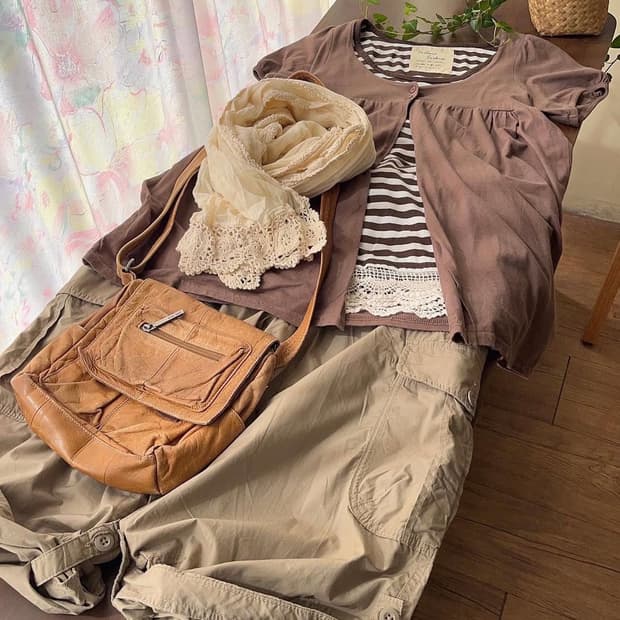 마루 빈티지 모리 브라운 상의 레이어드 세트