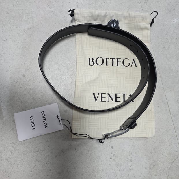 보테가베네타 인트레치아토 벨트 90