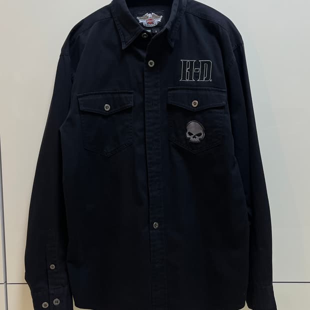 Harely davidson skull black shirt