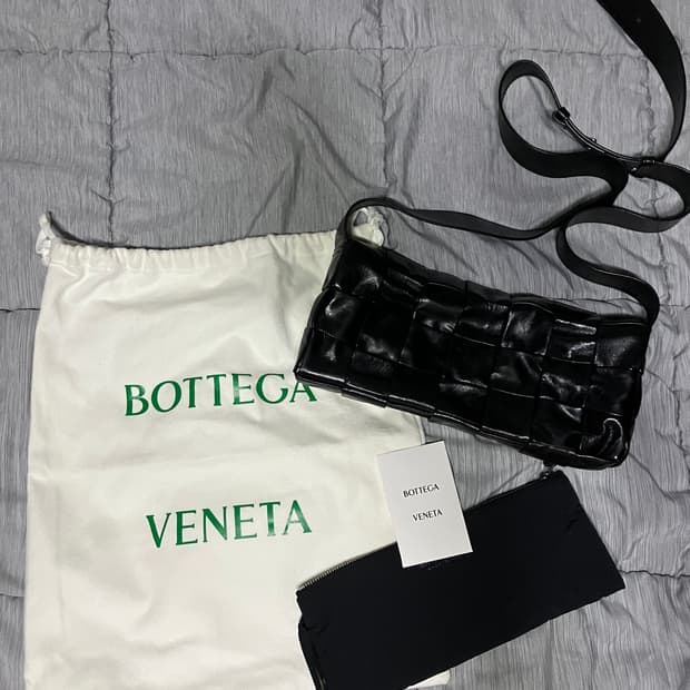 21fw 보테가 카세트백 블랙