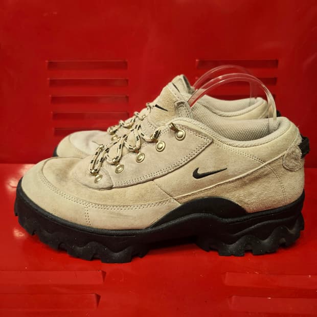 나이키(Nike) 나이키 라하르 로우 라탄 280size