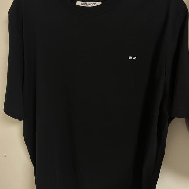 우드우드 wood wood Alma Classic T
