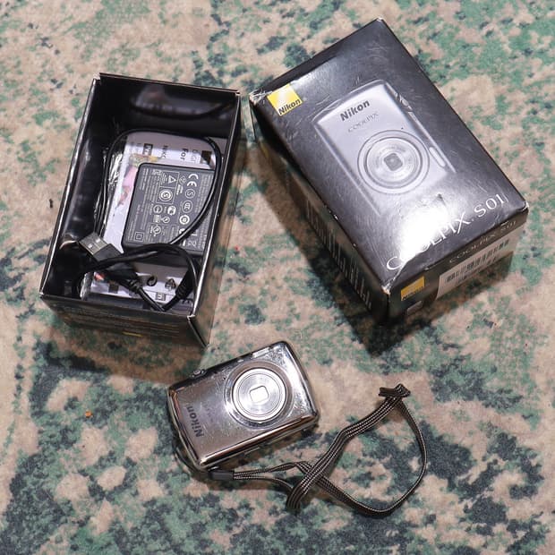 Nikon 니콘 쿨픽스 s01 빈티지카메라 제니 카메라 실버