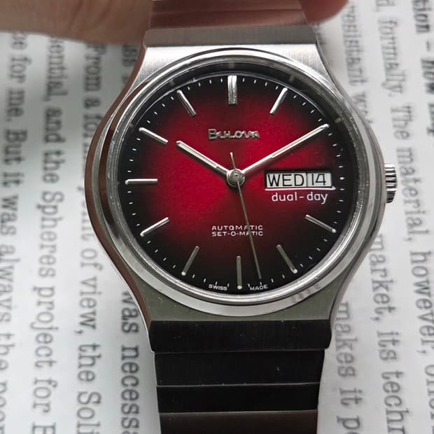 빈티지 부로바 데이데이트 투톤레드(붉은말의해) 뻐뻐시 통줄브슬 ver.
