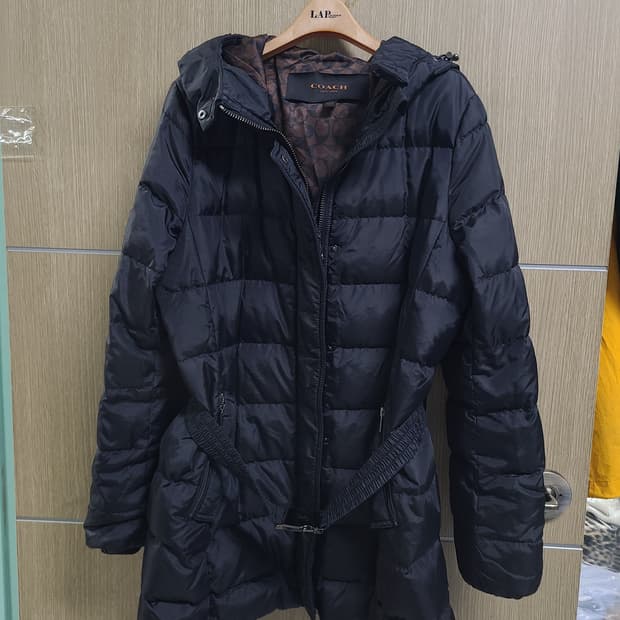 코치 여성 패딩 블랙 