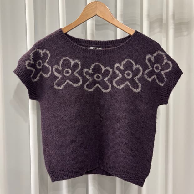 purple flower knit