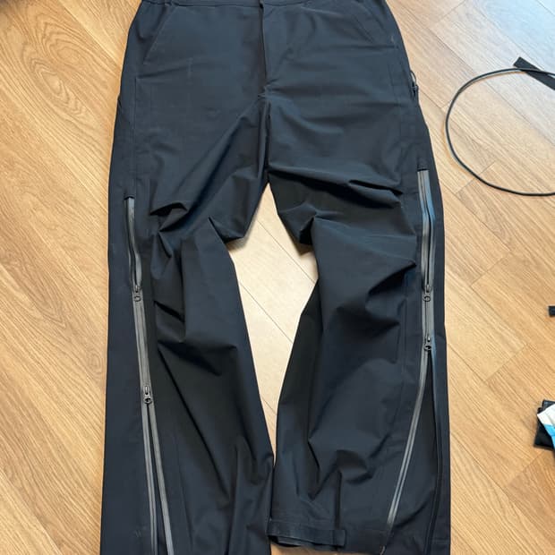 [1] SYMM utility pants black