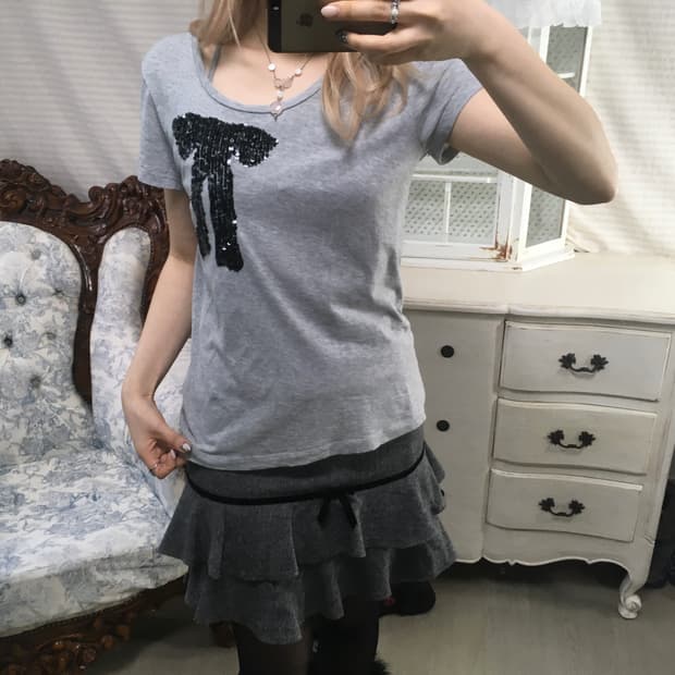 J.Crew 리본 스팽글 티셔츠