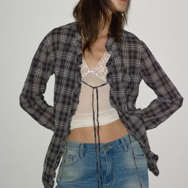 s/e/o ruffled check tie blouse - black