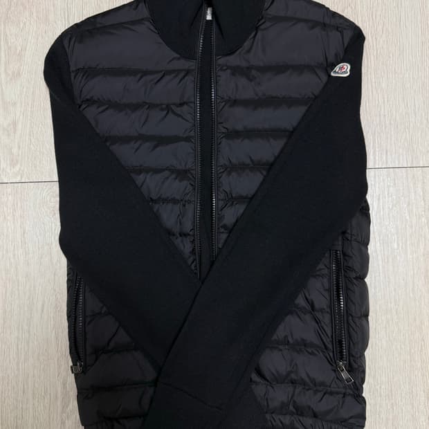 몽클레어 트리콧 니트 패딩 