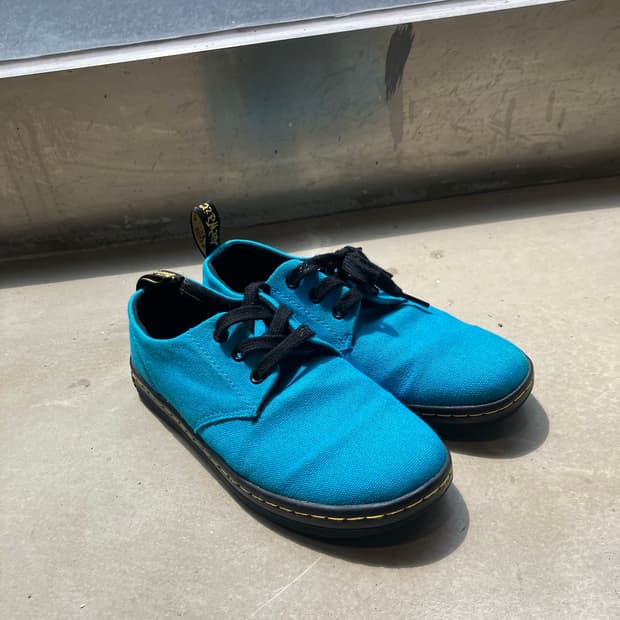 230) Dr. Martens 올드게이트 스니커즈