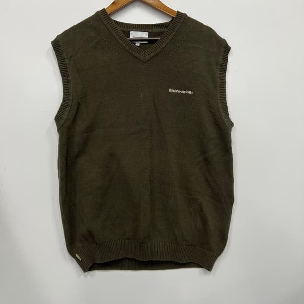 thisisneverthat® 그린 민소매 조끼 