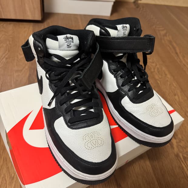 나이키 x 스투시 에어포스1 미드 블랙/라이트본 275mm