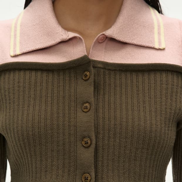 [앤더슨벨] LAYERED OFF-SHOULDER COLLAR TOP