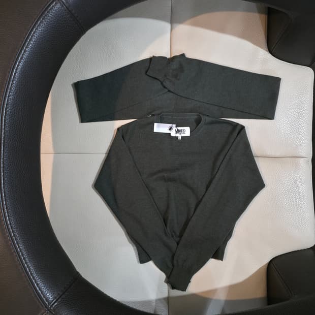 MM6 martin margiela sleeve scarf knit