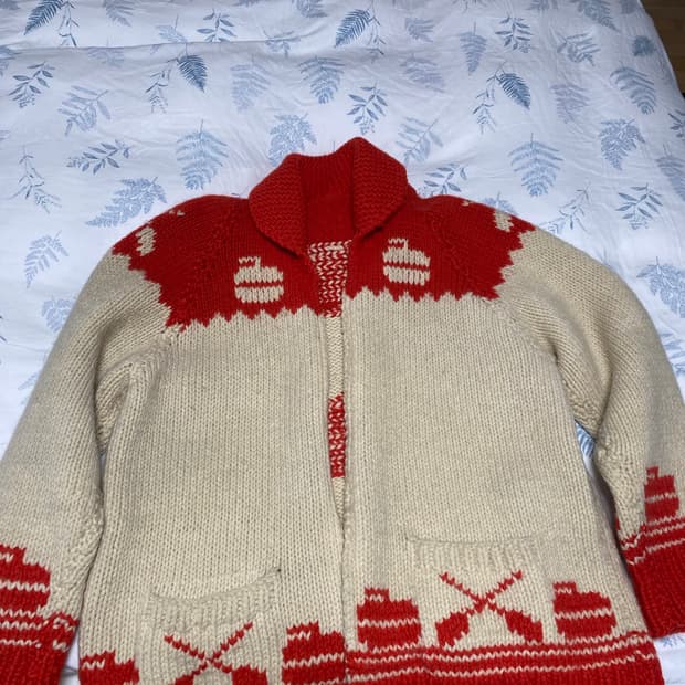 코위찬스웨터 팝니다