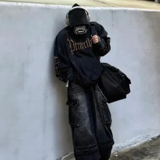 이현프로젝트 플레임 후드티