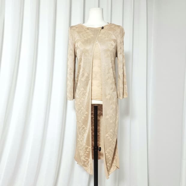 살바토레 페라가모 가디건 슬리브리스 탑 셋업 투피스 (4455) 상태최상