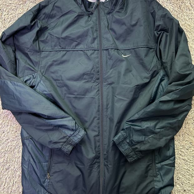 나이키 바람막이 사이즈 105~110