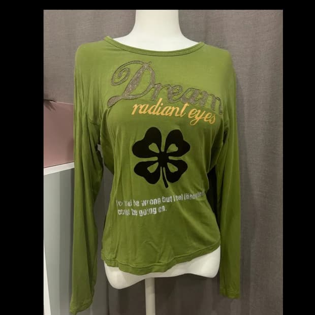 올리브색 빈티지 긴팔 티셔츠 (착샷 있음!)