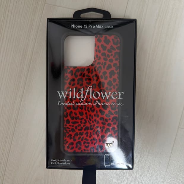 wildflower 레드 호피 케이스 (아이폰 13 pro max)
