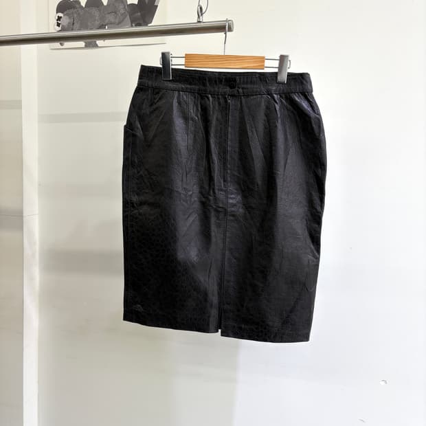 VINTAGE (Made in France) 레더스커트