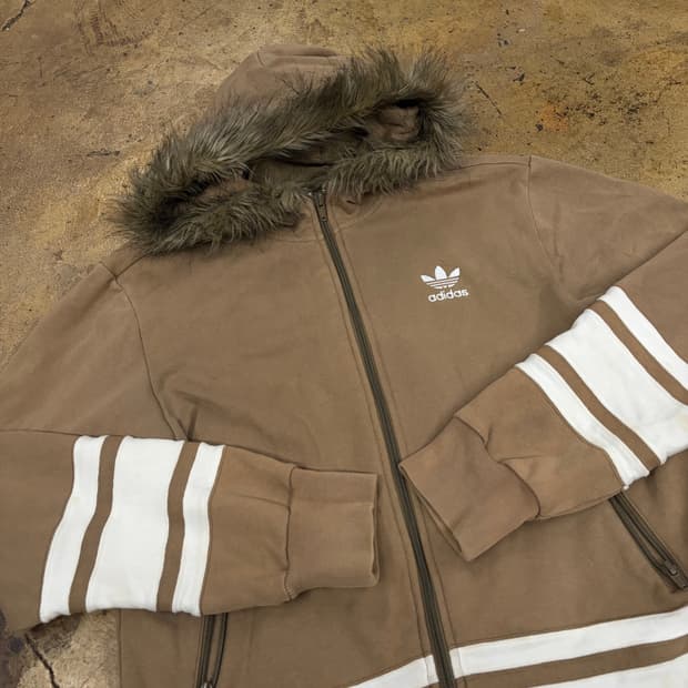 아디다스 브라운 털 울프 후드집업 100