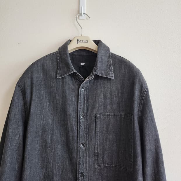 DKNY 블랙진셔츠(XL
