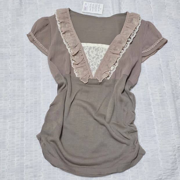 일본빈티지)초코라떼모리걸st 레이스 레이어드 프릴 셔링 반팔블라우스