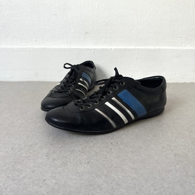 프라다 스포츠 2000s 블랙 레더 스니커즈