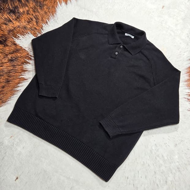 자라 블랙 카라 니트 