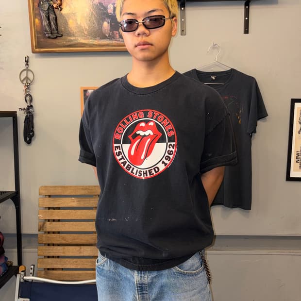 00‘s Rolling Stones tongue hard faded T