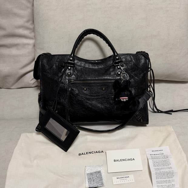 정품 발렌시아가 모터백 미듐 블랙 흑장 