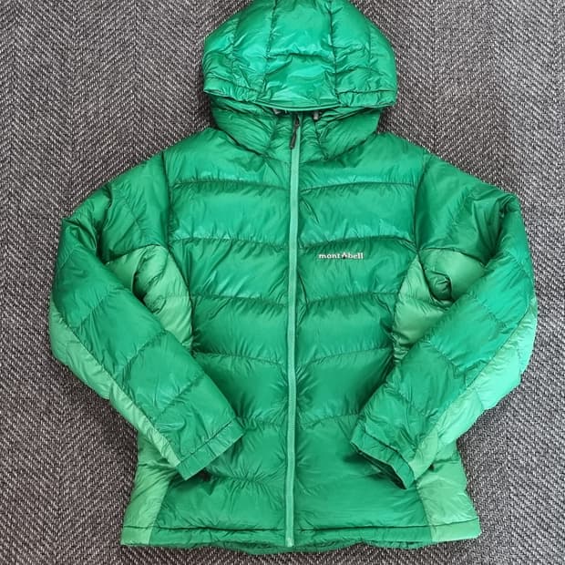 MONTBELL — 그린 경량 구스다운 자켓