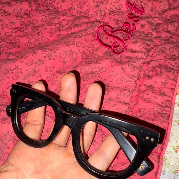 그라픽플라스틱x옐로우비