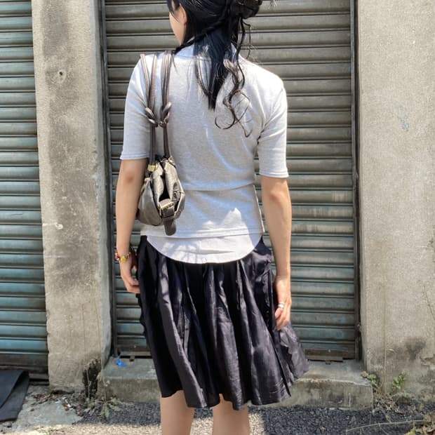 Miu Miu 실크 미디 블랙 스커트