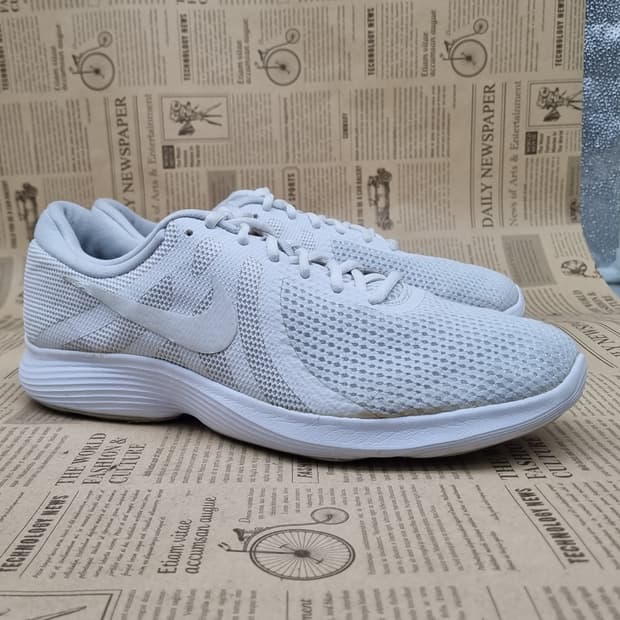 나이키 레볼루션4 남성런닝화295