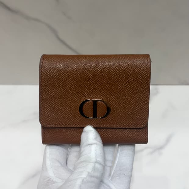[정품] S급 디올 30 몽테인 반지갑