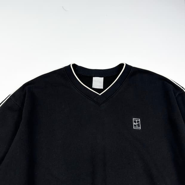 나이키 테니스 올드스쿨 블랙 맨투맨 (L)