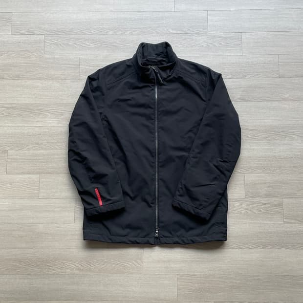 프라다 스포츠 패딩 자켓