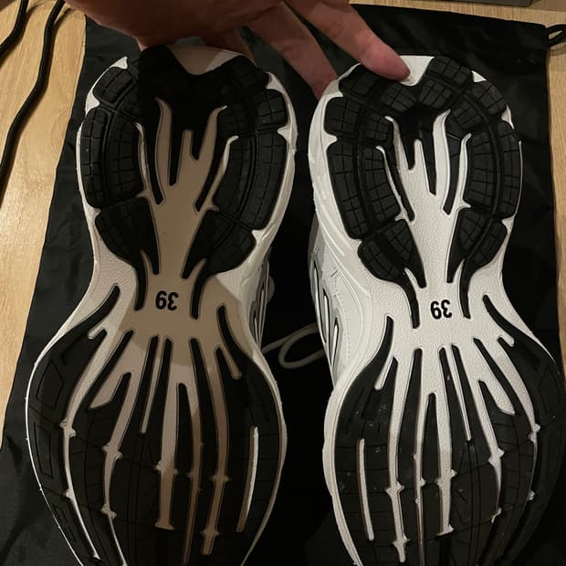 발렌시아가 먼데이 39