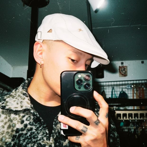 Burberry White Hunting Cap