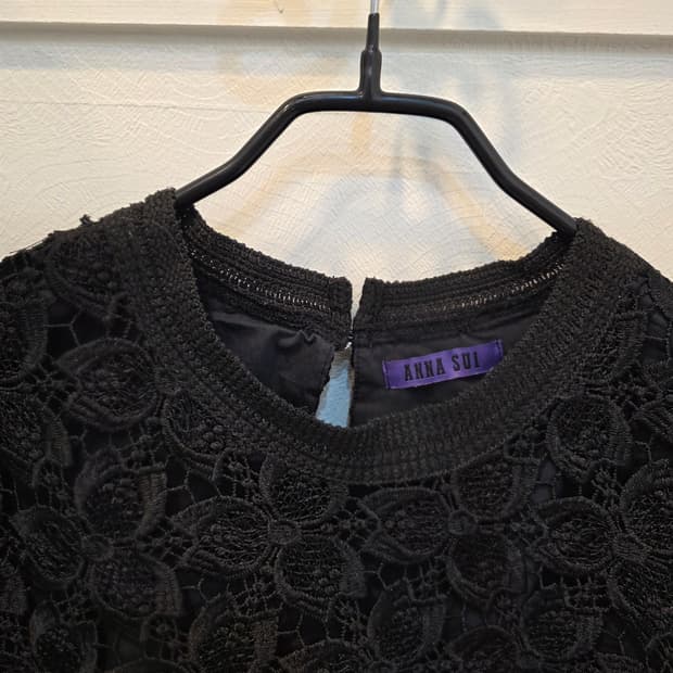 안나수이 블랙 레이스 블라우스