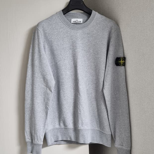 스톤아일랜드 맨투맨