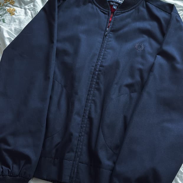 꼼데가르송 x 프레드페리 봄버자켓