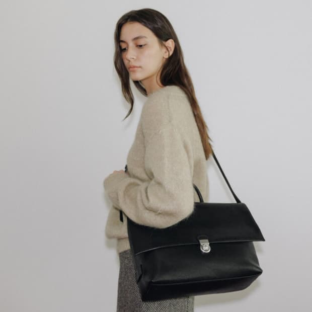 몽드몽드 SOFTMAIL BRIEFCASE BAG - BLACK판매합니다