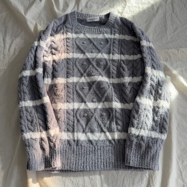 젤라또피케 그레이 아방 꽈베기 폼폼 단가라 니트